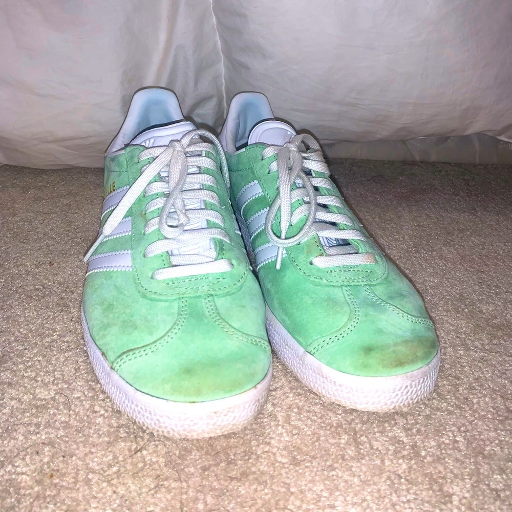 Light green vintage adidas